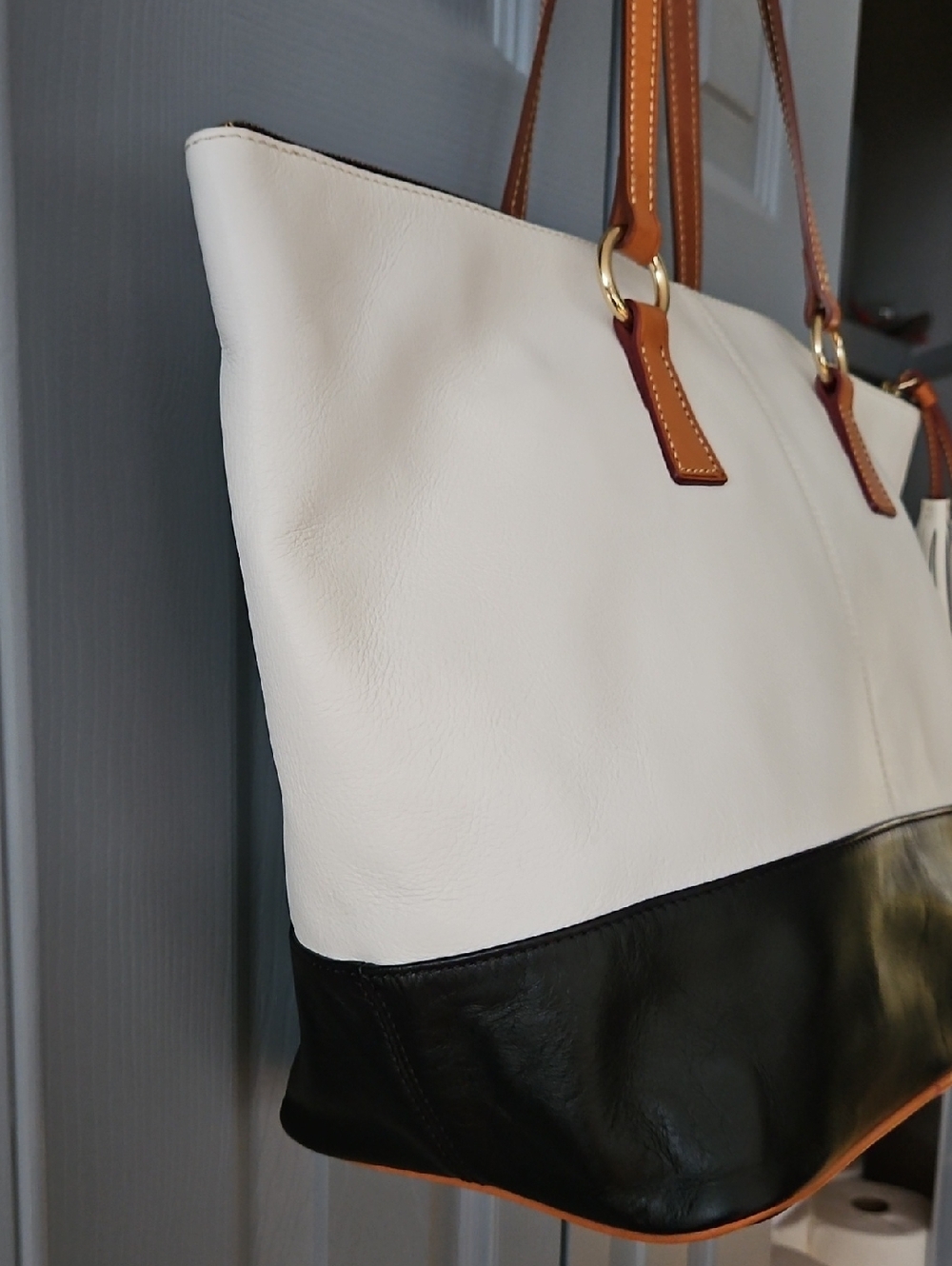 Dooney & Bourke Large Color Block White & Black Smooth Leather Tobi Tote - Picture 3 of 14